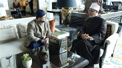 مفتي الجمهورية يلتقي رئيس المجلس الأعلى لمنهاج القرآن الدولي