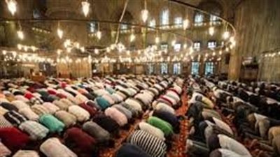 صلاة التراويح: عدد ركعات الصلاة وحكم قراءة القرآن والذكر بين الركعات