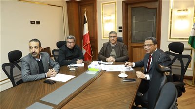 محافظ الجيزة يستقبل وفد مطار سفنكس الدولي لمناقشة جاهزية المطار للافتتاح