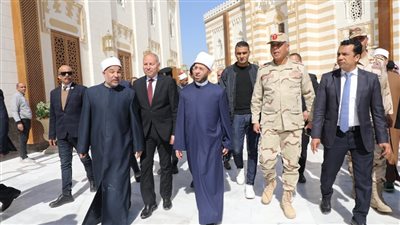 استعدادًا لشهر رمضان.. وزير الأوقاف ومحافظ القاهرة يتفقدان مسجد السيدة نفيسة 