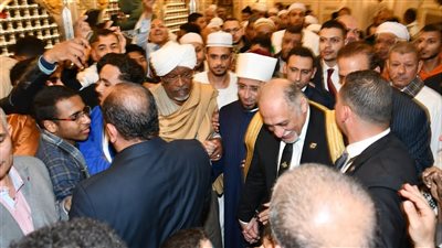 وزير الأوقاف يتفقد مسجد الحسين (رضي الله عنه)