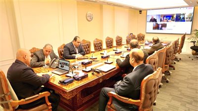 مصر وإيطاليا تبحثان تعزيز التعاون الاستراتيجي في مجالات النقل المختلفة