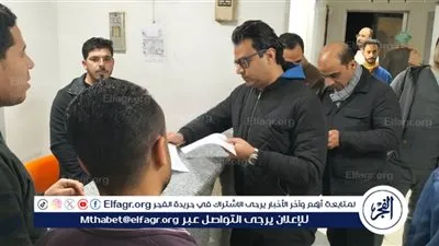 زيارة مفاجئة.. وكيل وزارة الصحة يحيل 6 أطباء و2 موظفين للتحقيق لعدم تواجدهم بمستشفى سوهاج العام