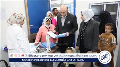 محافظ بني سويف يتفقد سير العمل بوحدة طب الأسرة بقرية الشريف بمركز ببا