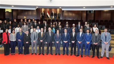 النيابة العامة تستقبل وفدًا طلابيًا من جامعة لندن ساوث بانك والجامعة البريطانية في مصر