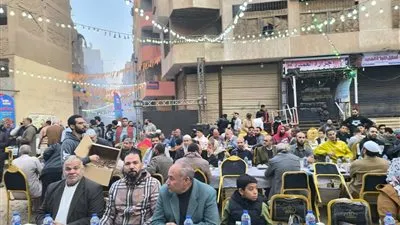 أهالي شبرا الخيمة ينظمون أكبر مائدة إفطار