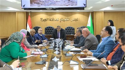 لقاء دوري ومستمر..محافظ الجيزة يبحث الشكاوى والطلبات المقدمة من المواطنين