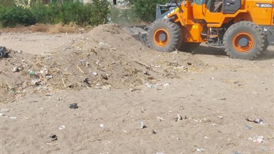 تنفيذ إزالة بالمهد ورفع 28 طن مخلفات بمركز القرنه غرب الأقصر
