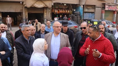 محافظ القليوبية يتابع تنفيذ خطة الرصف بشوارع مدينة شبرا الخيمة