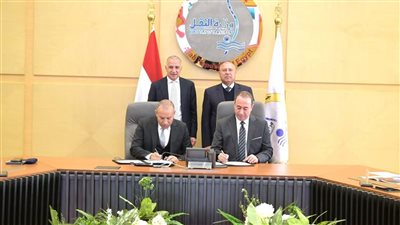 النقل: مذكرة تفاهم مع السويدي إليكتريك لتطوير منطقة صناعية لوجستية بميناء دمياط