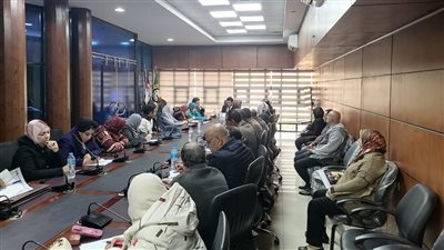 السكرتير العام المساعد للمحافظة يعقد الاجتماع الدوري للجنة الإصحاح البيئي