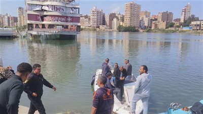 ارتفاع منسوب المياه وراء جنوح مركب المنصورة 