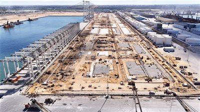 تقدم أعمال تنفيذ محطة حاويات تحيا مصر 1 بميناء دمياط