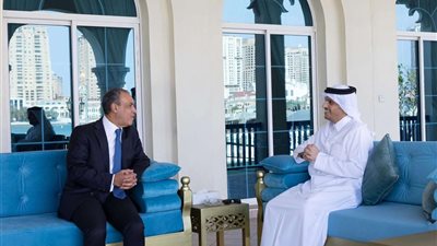 وزير الخارجية والهجرة يلتقي رئيس مجلس الوزراء وزير الخارجية القطري