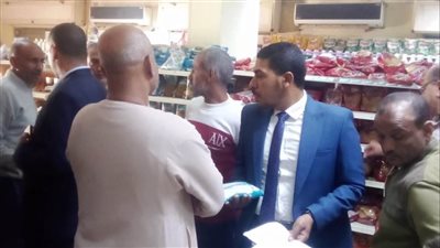 حملات تفتيشية باسوان على المعارض والأنشطة التجارية بالأسواق