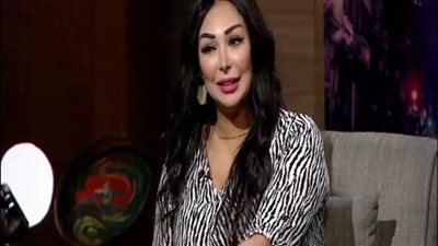 في حلقتها الثانية بـ خط أحمر| شاهيناز تنتقد الإعلام الفضائحي: السباق وراء التريند ليس إعلامًا حقيقيًا