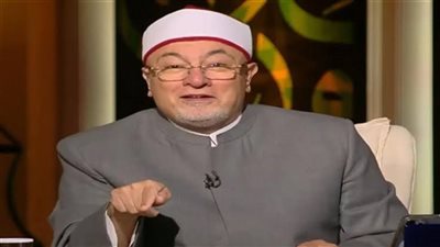 الشيخ خالد الجندي يوضح الفرق بين «مَحِلَّهُ» و«مُحِلَّهُ» في القرآن الكريم