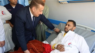 محافظ المنوفية يزور مصابى حادث طريق طملاى – السادات بمستشفى شبين الكوم التعليمي للإطمئنان على المصابين وتعزية أسر الضحايا
