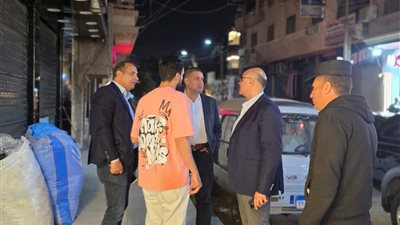 محافظ القليوبية يوجه بمصادرة مواد بناء أثناء بناء طابق مخالف بمدينة بنها