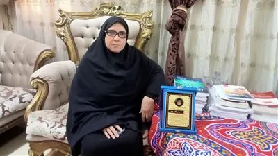 الأم المثالية بالأقصر 29 عاما من تحمل المسؤولية بعد وفاة زوجها بضمور العضلات