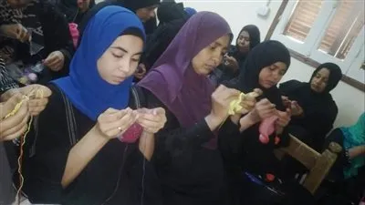 دورات تدريبية للسيدات والفتيات ضمن المشروع القومى لتنمية الأسرة المصرية بقرى (حياة كريمة )