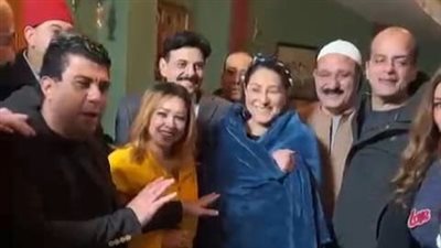 بلال صبري يفاجئ وفاء عامر حورية فرغلي ومنذر رياحنة بثلاث تورتات رغم الخلافات في كواليس بنات همام