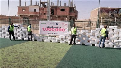 محافظ أسوان يقدم شكره للمؤسسات والجمعيات الأهلية لمساهمتها تجاه الأسر الأكثر إحتياجًا