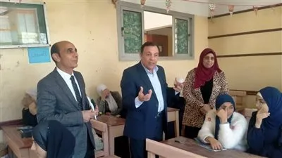 تفاصيل جولة مدير التعليم العام بالدقهلية في إدارة المنزلة 