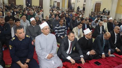 محافظ القليوبية يشهد احتفالية ليلة القدر بمسجد ناصر ببنها