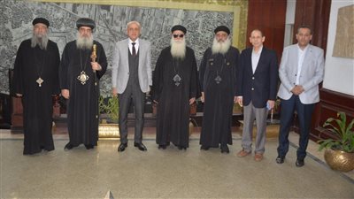 محافظ الأقصر يستقبل وفد الكنيسة الأرثوذكسية لتقديم التهنئة بمناسبة حلول عيد الفطر المبارك