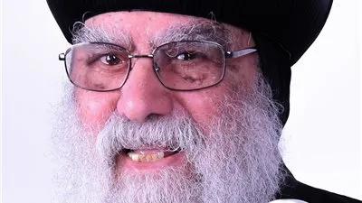 البابا تواضروس يترأس صلوات تجنيز مثلث الرحمات نيافة الأنبا باخوميوس