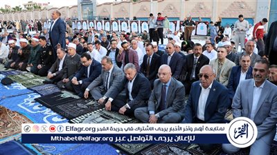 محافظ الإسماعيلية يؤدي شعائر صلاة عيد الفطر المبارك بساحة ستاد المحافظة 