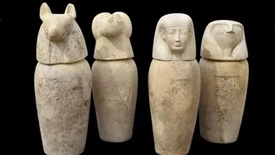 اكتشافات أثرية جديدة بمعبد الرامسيوم بالأقصر والعثور على 401 تمثال من الأوشابتي المنحوت من الفخار