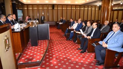 وزير الدولة للإنتاج الحربي يستعرض الحساب الختامي للشركات التابعة عن العام المالي 2023/2024