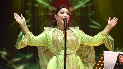 دنيا بطمة تحقق نجاحًا ساحقًا في حفلها الضخم بالدار البيضاء وتثبت مكانتها في قلوب جمهورها