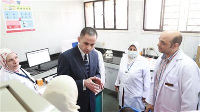 نائب وزير الصحة يواصل جولته الميدانية المفاجئة في مدينة نصر