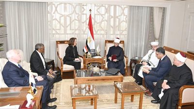 وزير الأوقاف يستقبل وفدًا رفيع المستوى من منظمة كنائس من أجل السلام