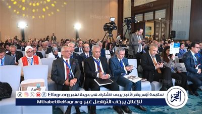 رئيس جامعة أسيوط يشارك في جلسة نقاشية على هامش فعاليات ملتقى الجامعات المصرية والفرنسية 