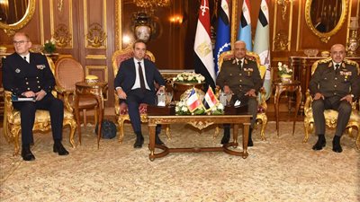 وزير الدفاع والإنتاج الحربى يلتقى وزير الجيوش الفرنسية