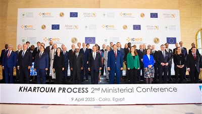 وزير الخارجية يفتتح الاجتماع الوزاري الثاني لـ 