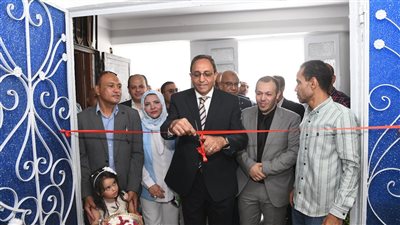 بتكلفه بلغت 3 ملايين جنيه.. محافظ قنا يفتتح عيادة 