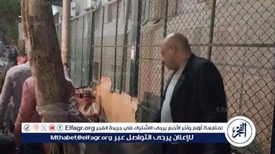 رئيس غرب أسيوط يقود حملة مكبرة لرفع إشغالات الباعة الجائلين بشوارع الحي