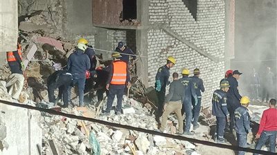 العثور على جثة الرابعة..انتشال جثة سيدة بعقار اللبان المنهار بغرب الإسكندرية 