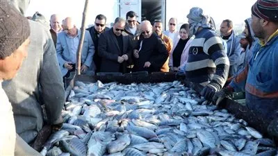 محافظ الشرقية يفتتح موسم صيد الأسماك بمزرعة العباسة بأبو حماد