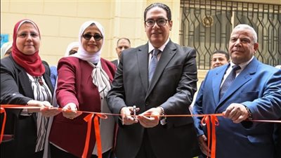 افتتاح المعرض السنوي للملابس بالتعاون بين الدراسات العليا للتربية والدراسات الأفريقية والليزر