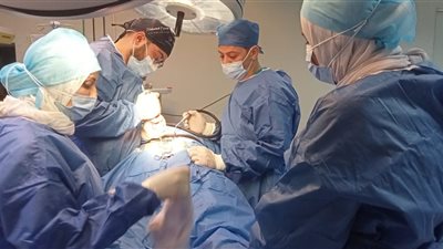 صحة الشرقية: نجاح أول عملية جراحة عمود فقري بمستشفى ديرب نجم المركزي 