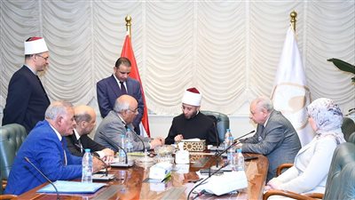 لتلبية مطالب أهالي دوائرهم.. وزير الأوقاف يستقبل عددًا نواب البرلمان