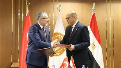  وزير العمل والضمان الاجتماعي التركي يزور القاهرة لبحث سبل التعاون 