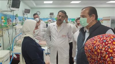 نائب وزير الصحة يجرى زيارة ميدانية لعددٍ من المستشفيات ومنشآت الرعاية الأولية بمحافظة البحيرة