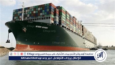 الفريق أسامة ربيع: تعويم سفينة 